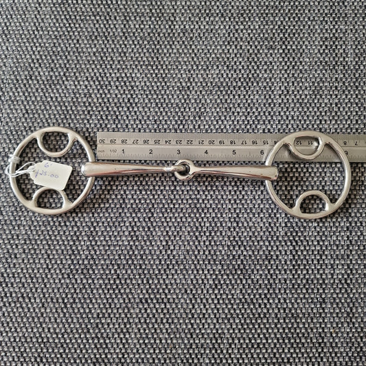 6" bevel jointed snaffle bit B841