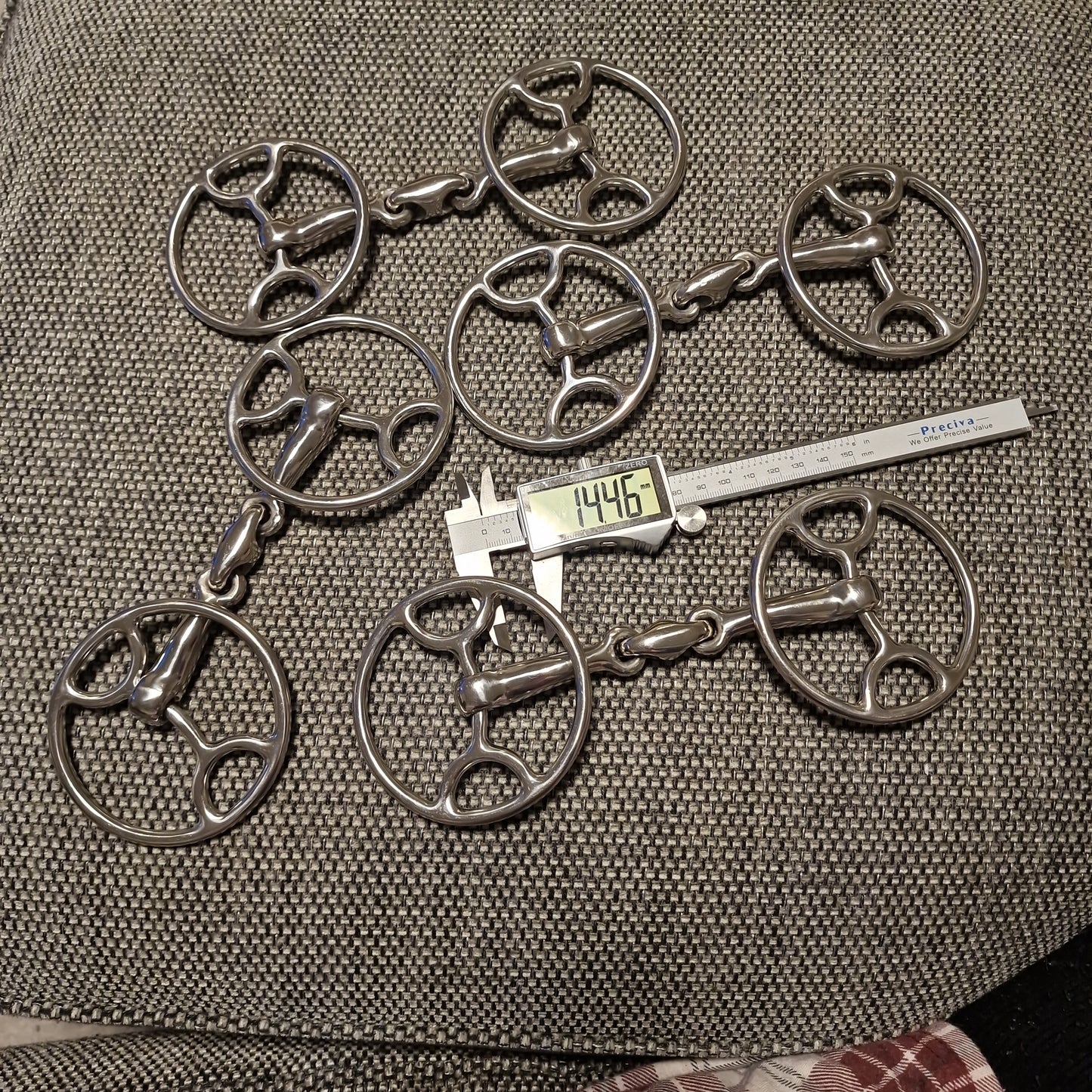 5" Cartwheel gag lozenge bit B406