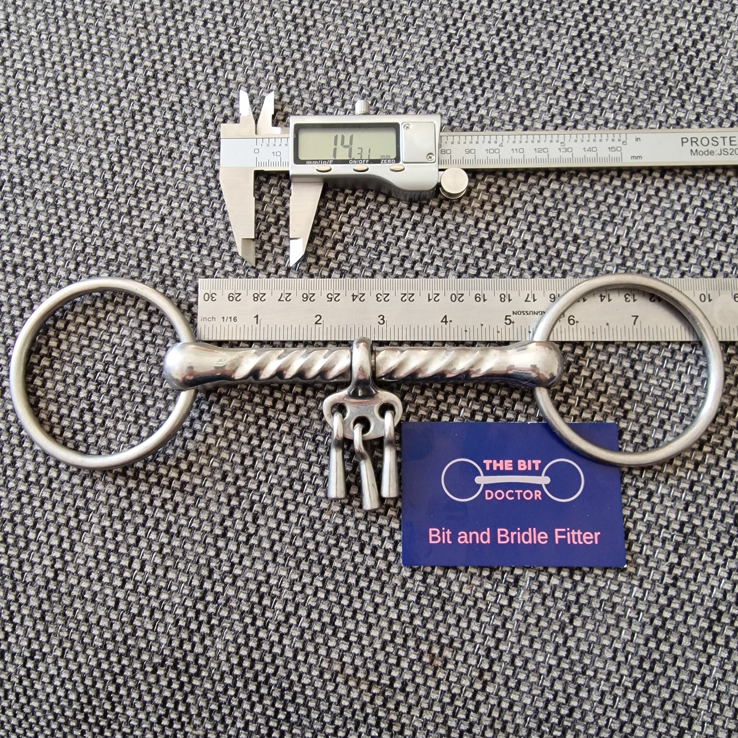 5.25" loose ring breaking snaffle bit B65