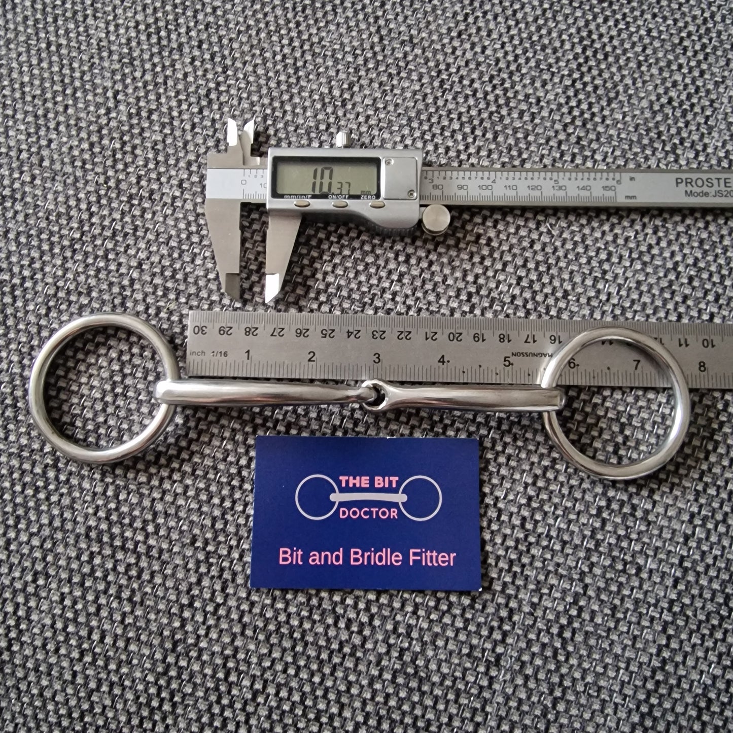 5.25" curved anatomical jointed bradoon loose ring snaffle Bit new B1375