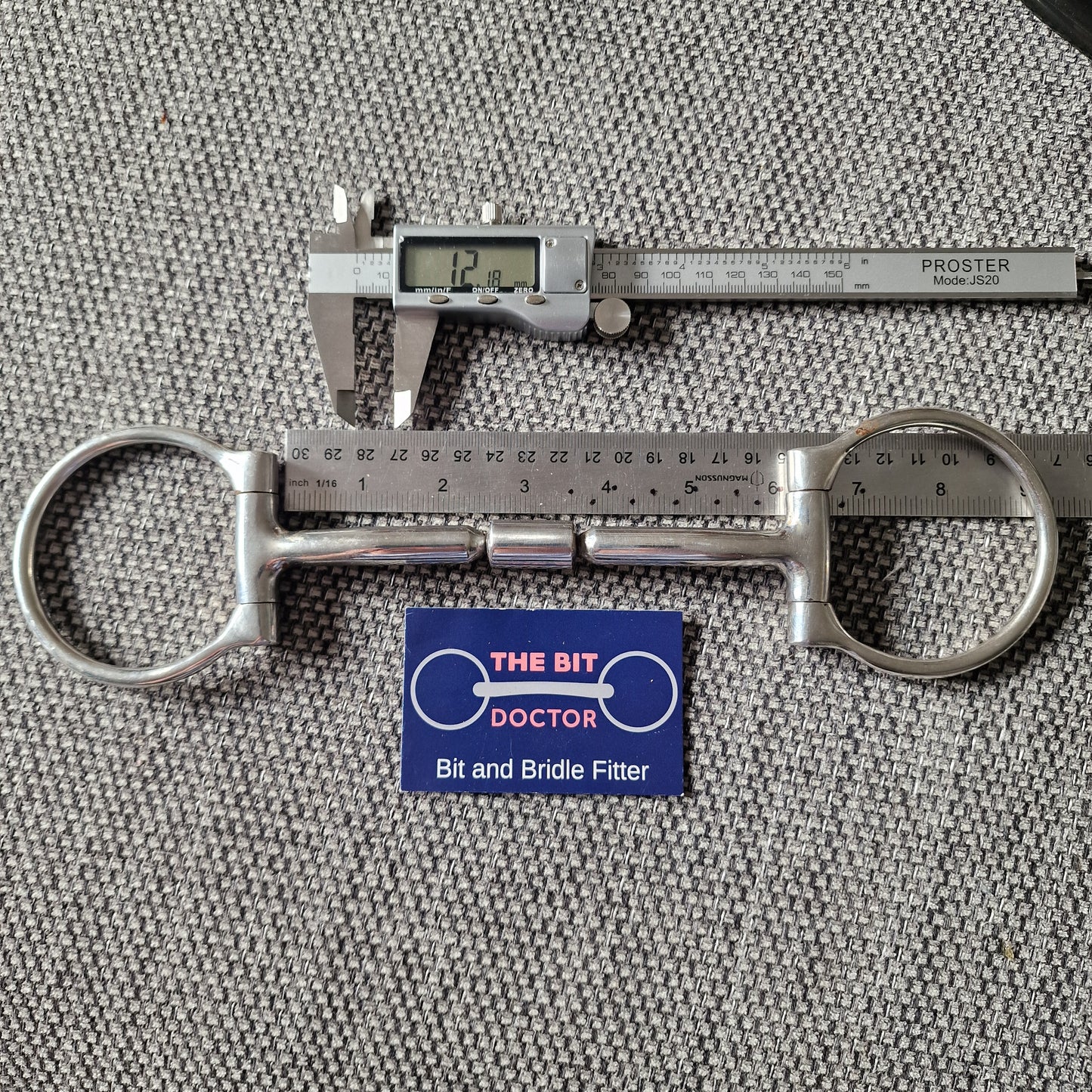 6" mullen barrel d-ring snaffle bit B890