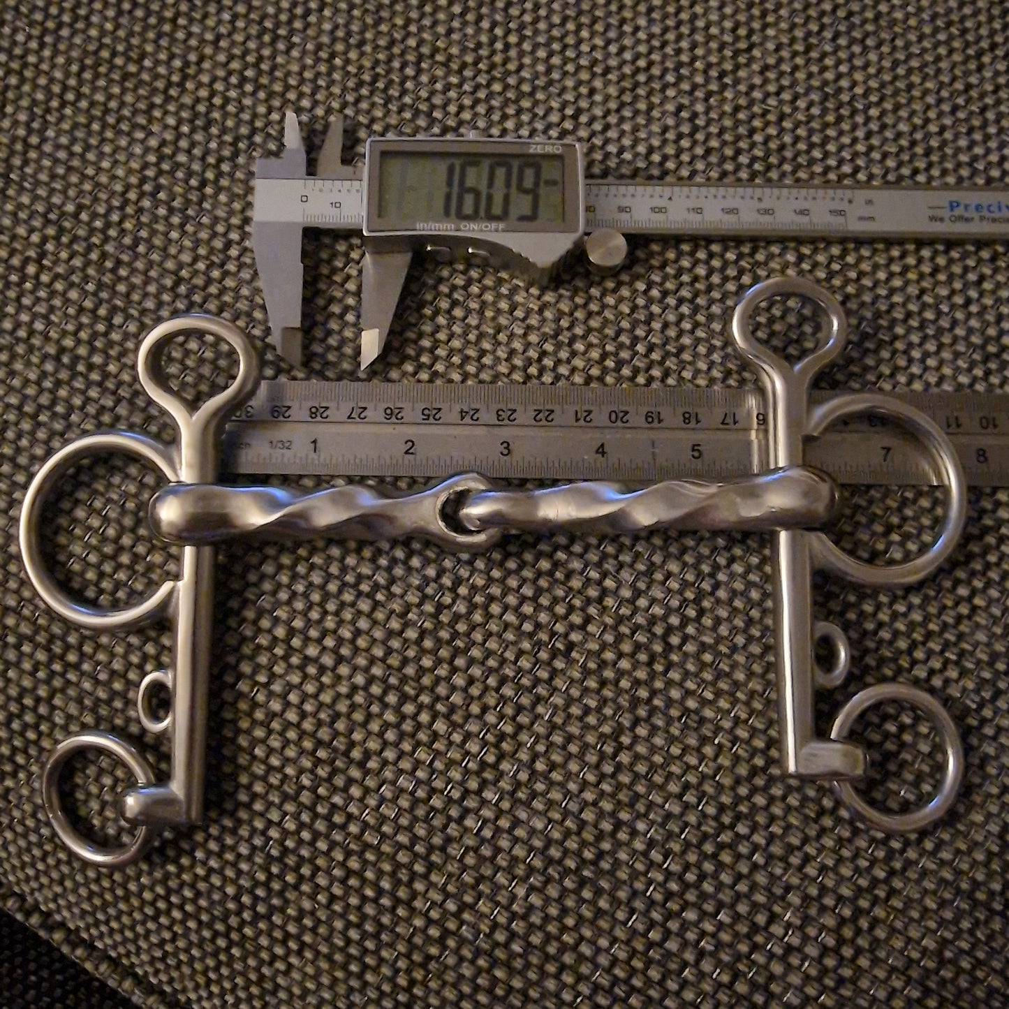 5.5" Custom slow twisted pelham bit B27