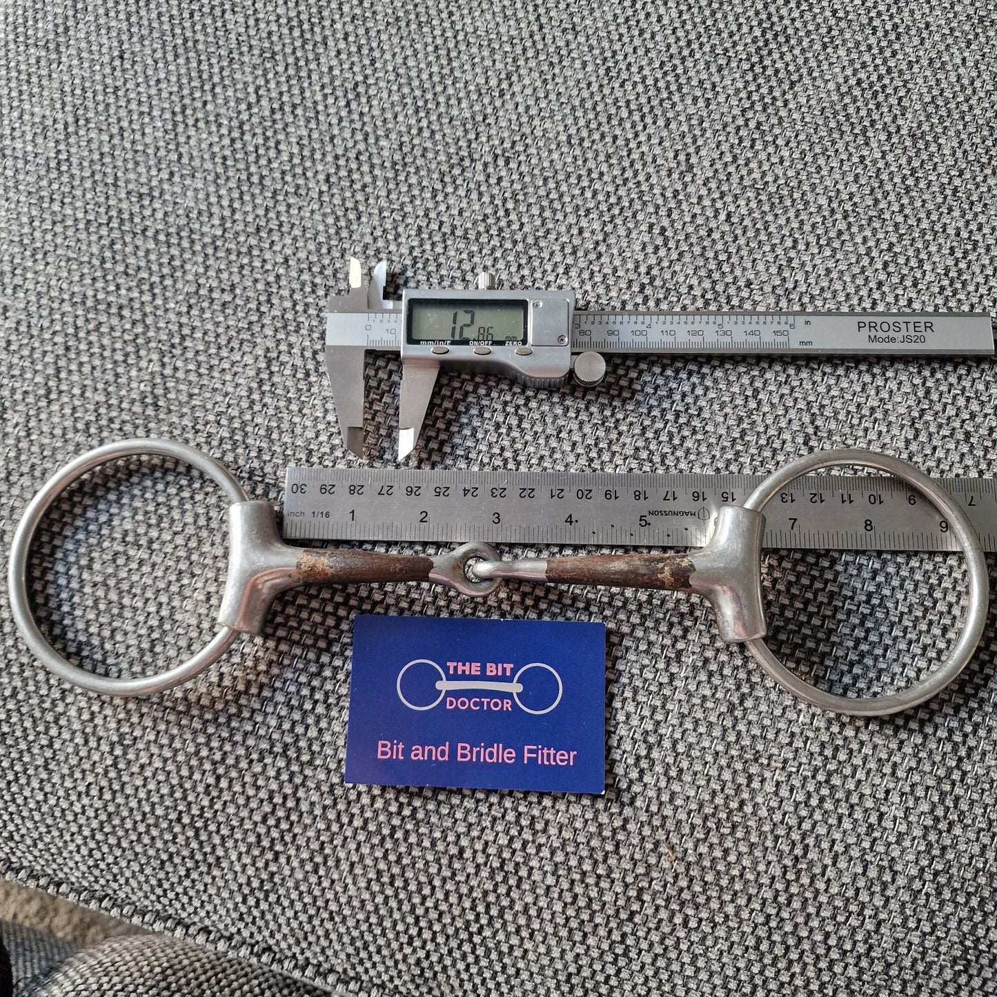 5.75" sweet iron loose ring sleeved jointed snaffle Bit B1327