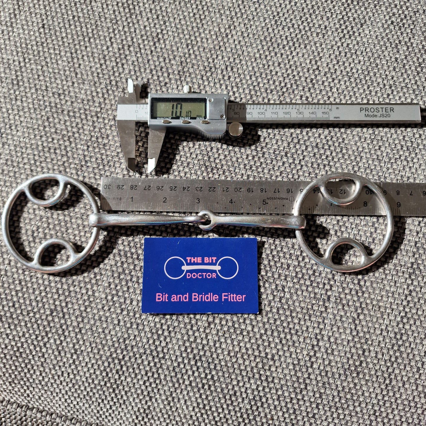 5.75" bevel jointed snaffle bit B703