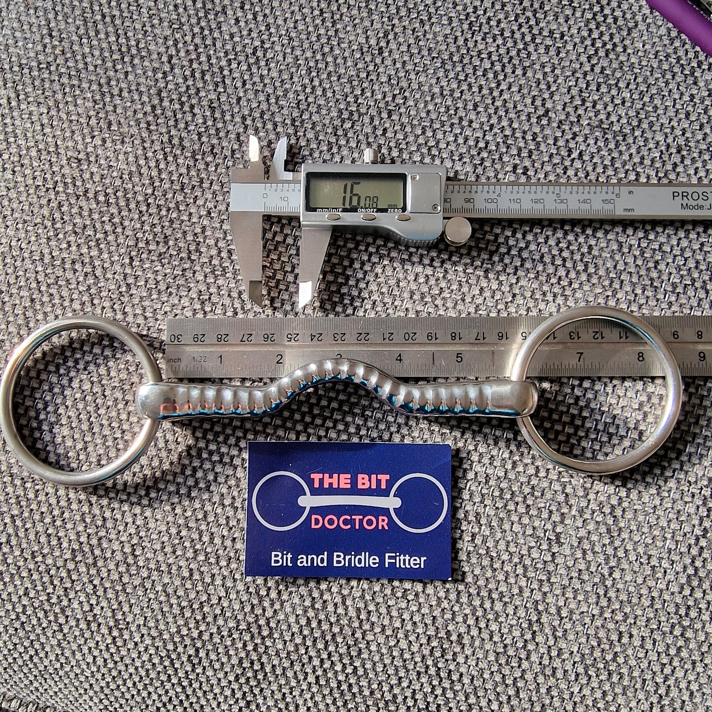 5.75" Custom magic cambridge port loose ring snaffle bit - ribbed one side B856