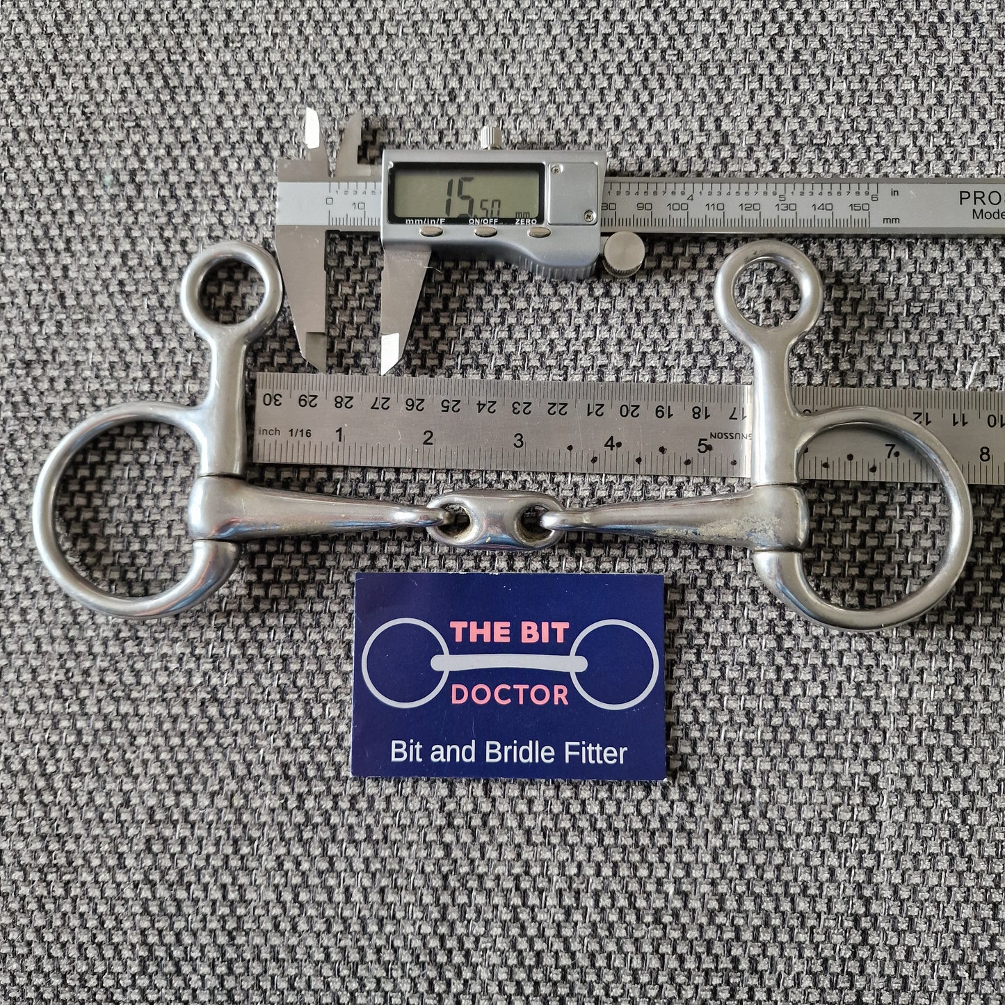 5.25" hanging cheek lozenge snaffle bit B657