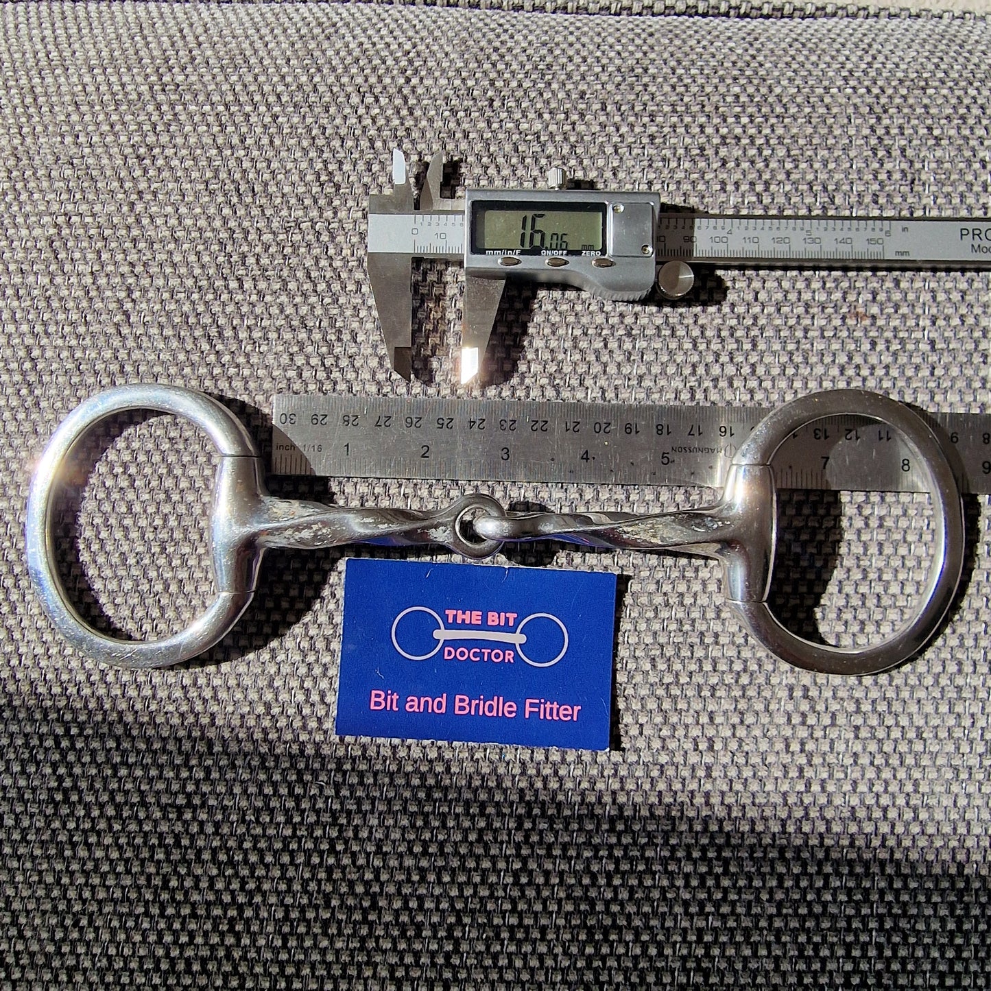 5.5" eggbutt twisted snaffle Bit B1588