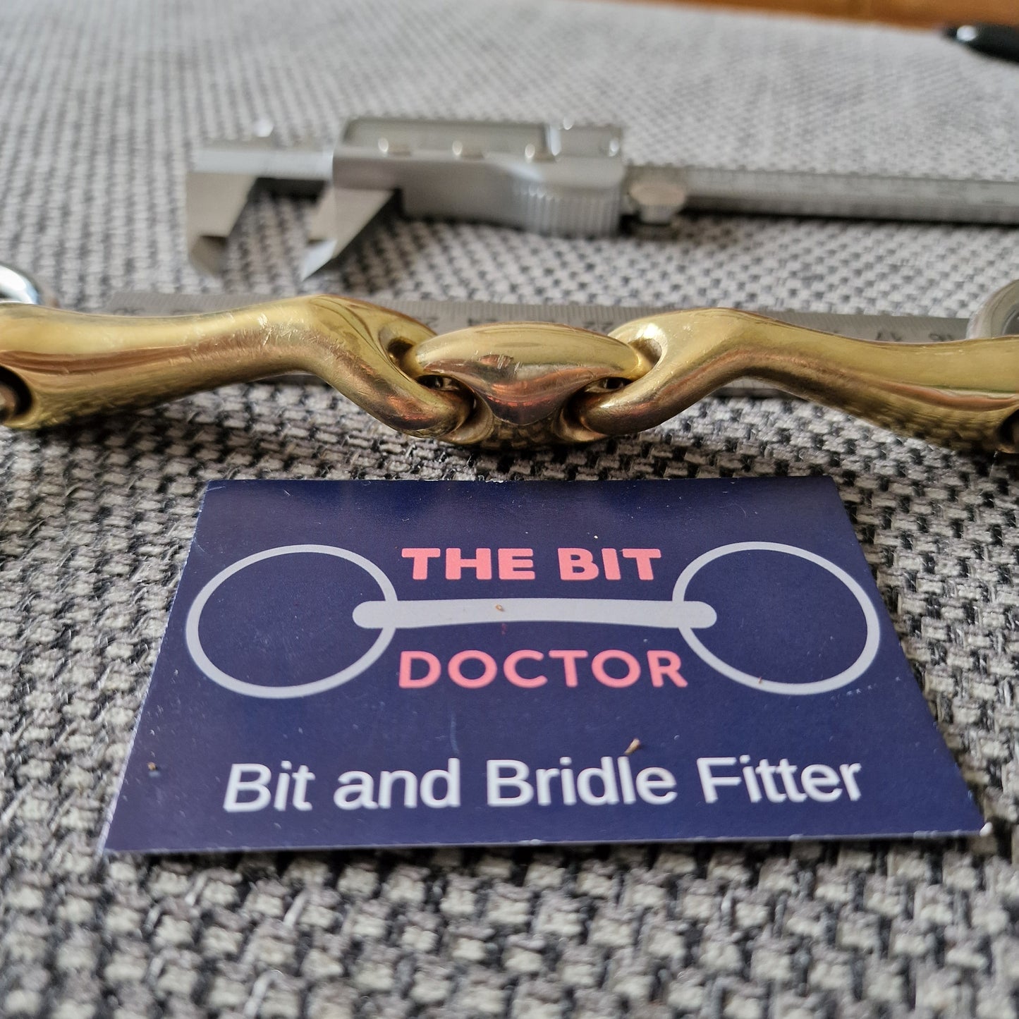 5.5" copper lozenge loose ring snaffle verbindend anatomical curve style Bit B1325