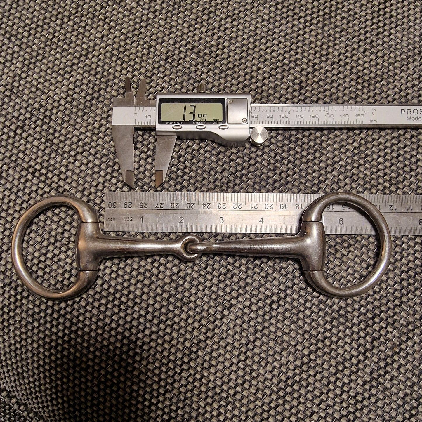 4.75" eggbutt bradoon jointed snaffle bit B1013