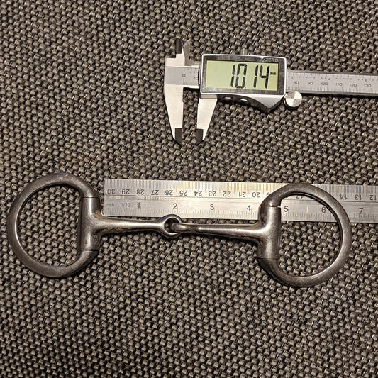 4" eggbutt neat jointed snaffle bit B947