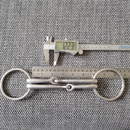 5.75" loose ring w mouth snaffle Bit B991