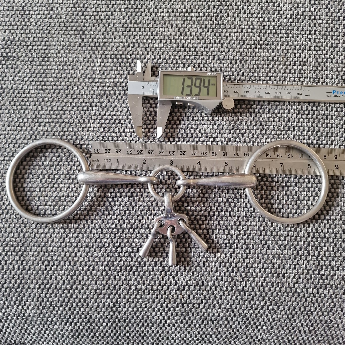 5.5" Loose ring breaking with keys jointed snaffle bit B769