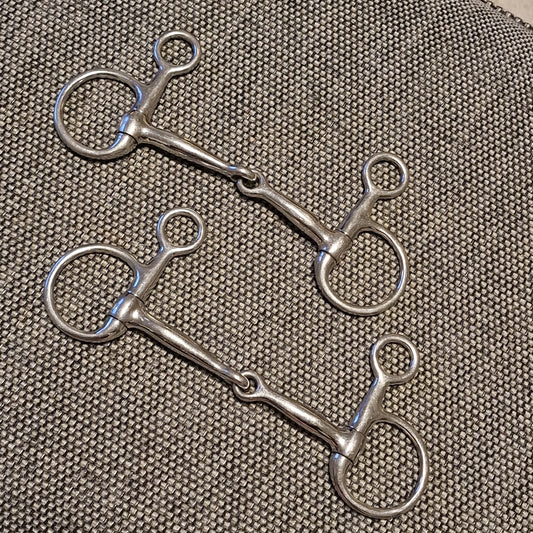 Hanging cheek jointed snaffle bits C7