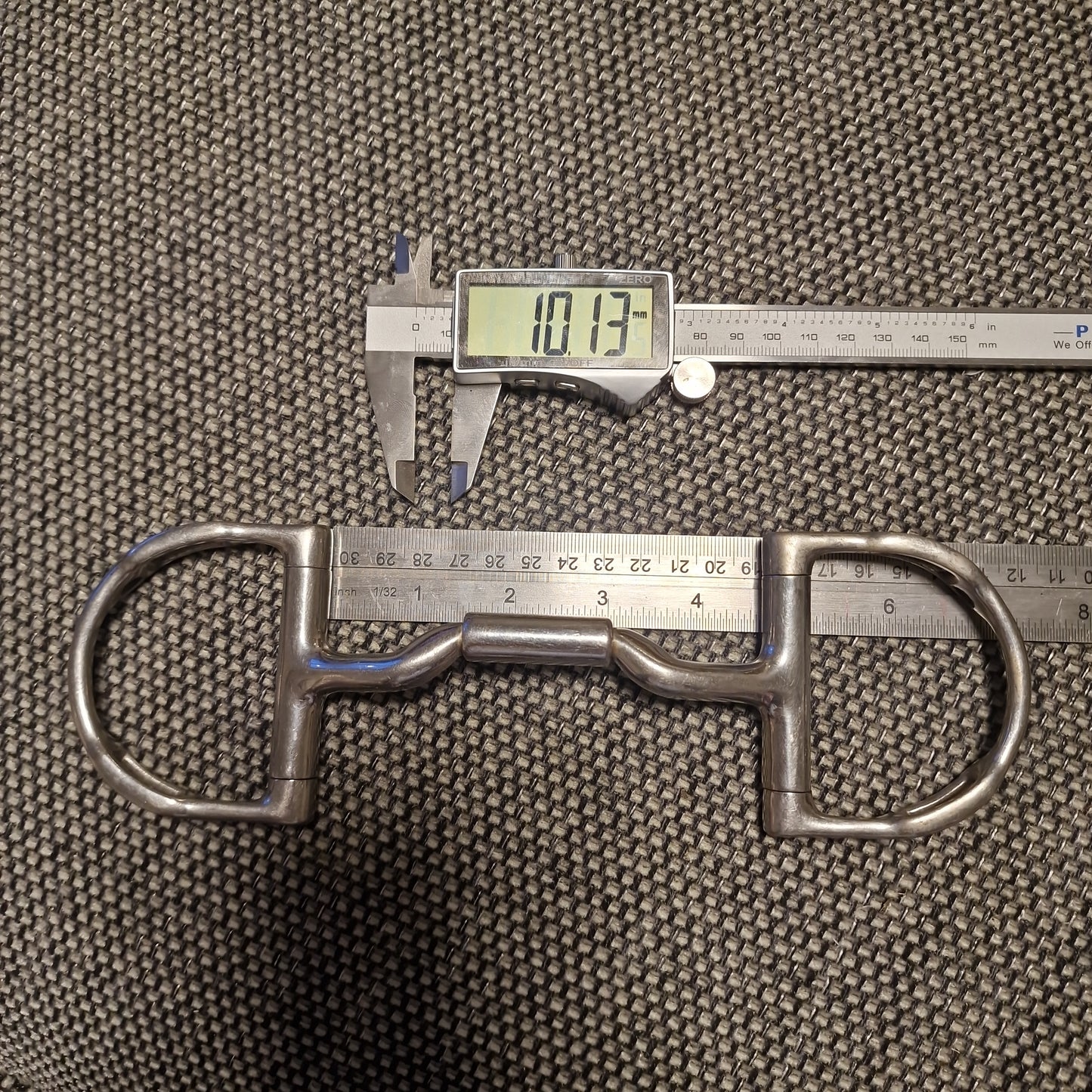 4.5" myler D-ring MB06 Snaffle bit B105