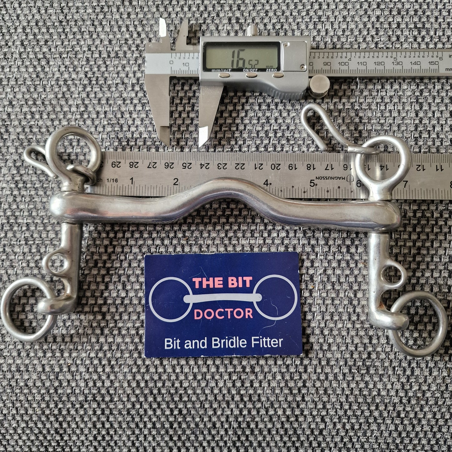 6" short shank baby weymouth double bit B375