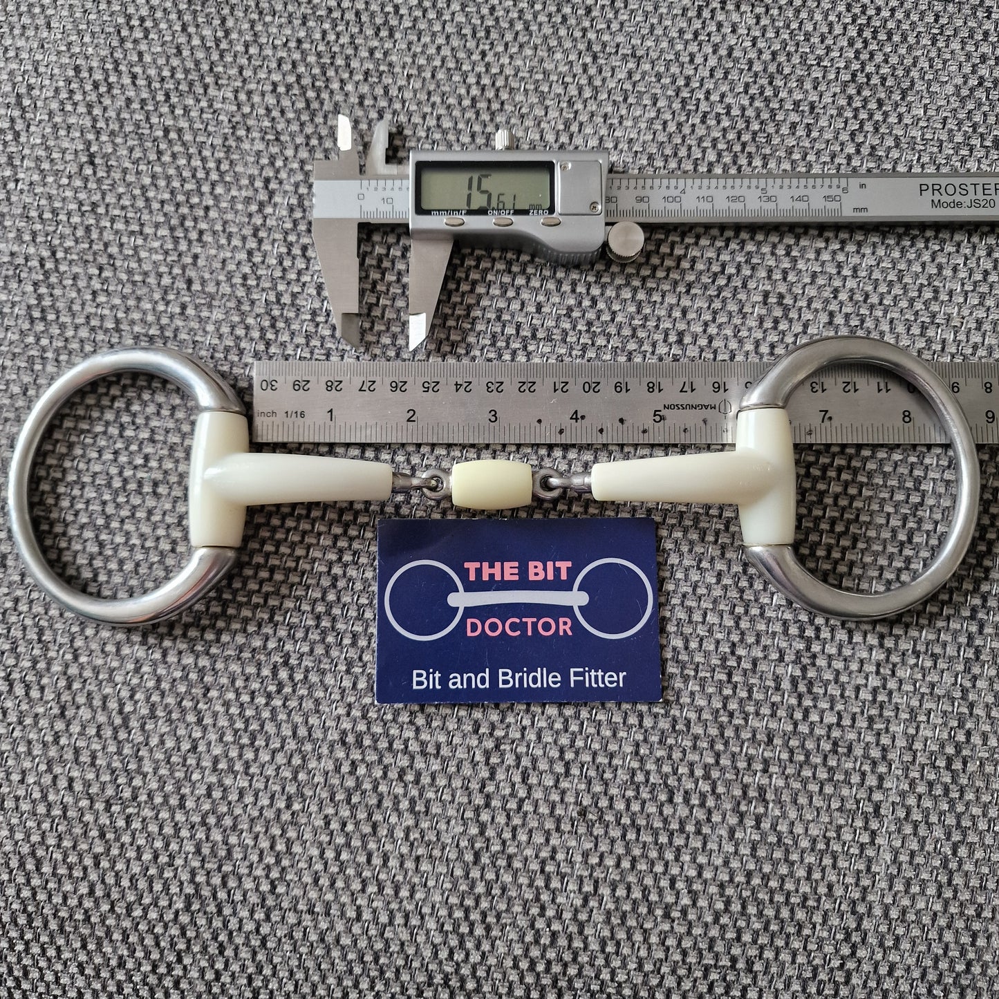 5.75" happy mouth contour lozenge eggbutt snaffle Bit B1477