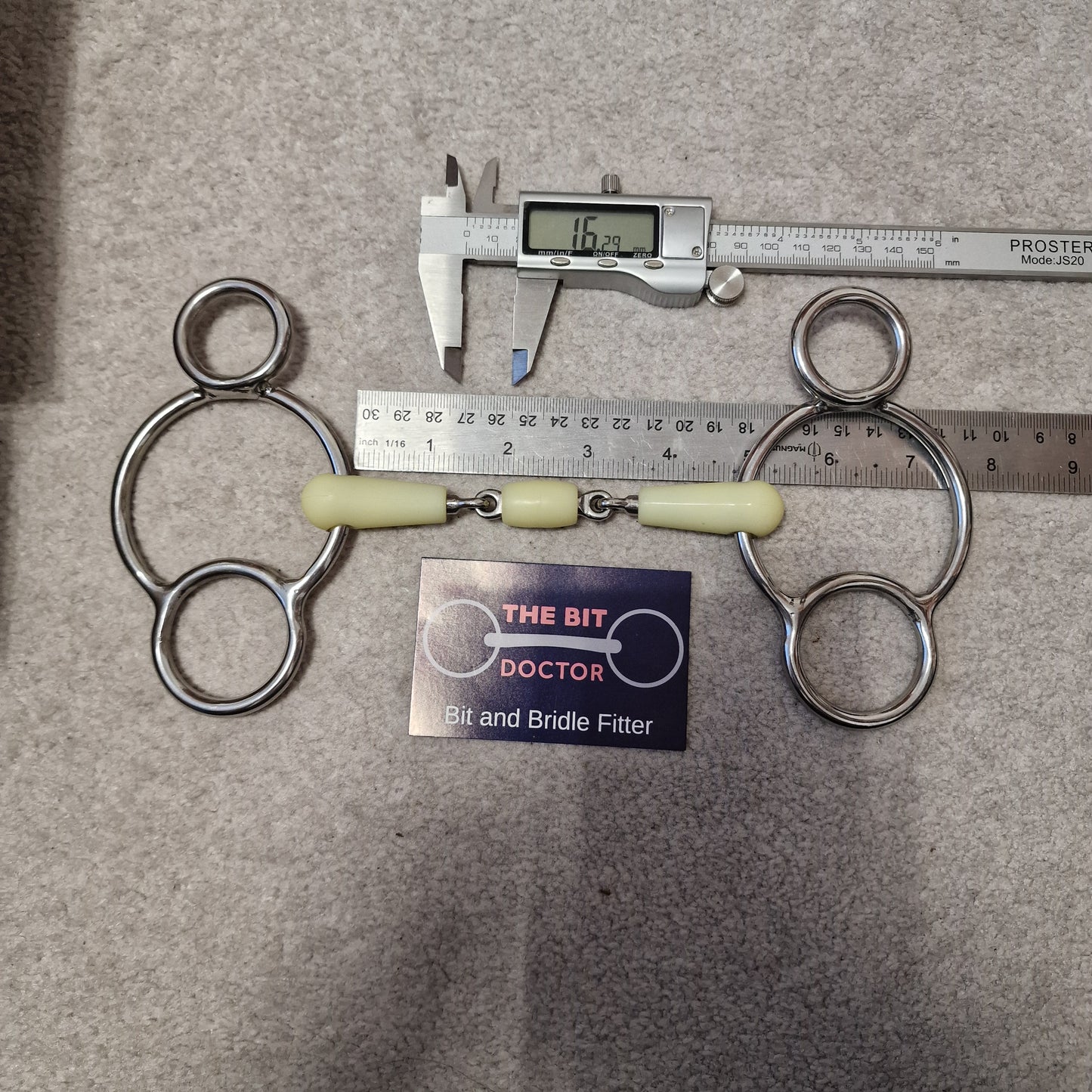 4.75" happy mouth lozenge dutch gag Bit New B1674