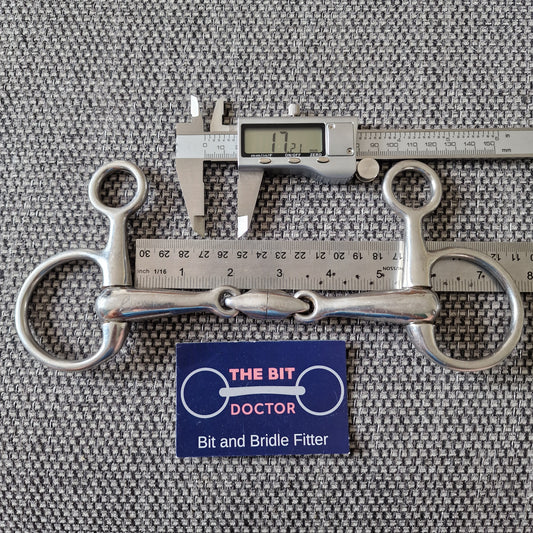 5.25" centre revolver lozenge hanging cheek snaffle Bit B1609