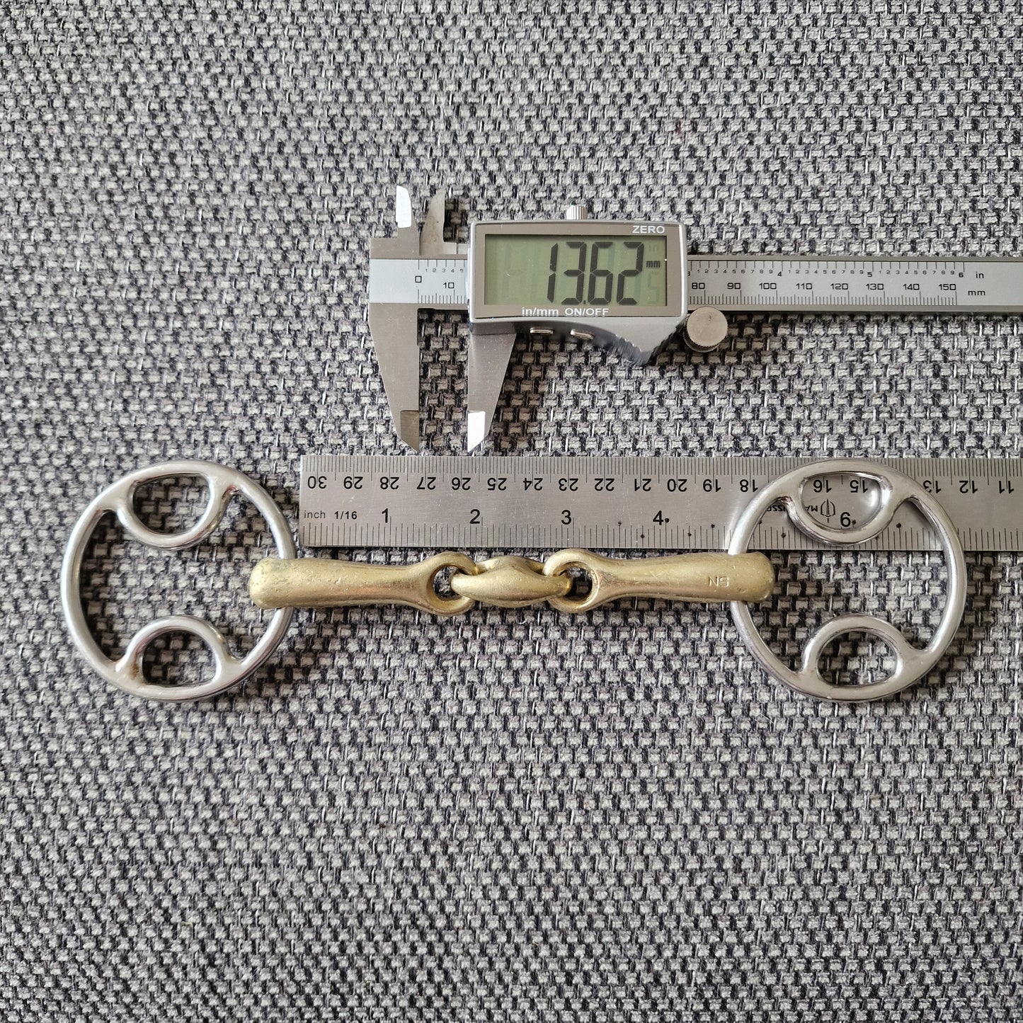 4.5" neue schule lozenge bevel bit B325