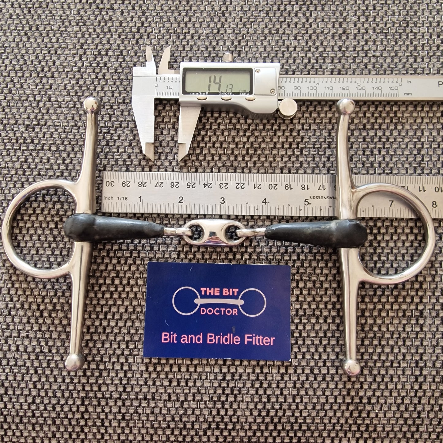 5.5" rubber lozenge full cheek snaffle Bit B1525
