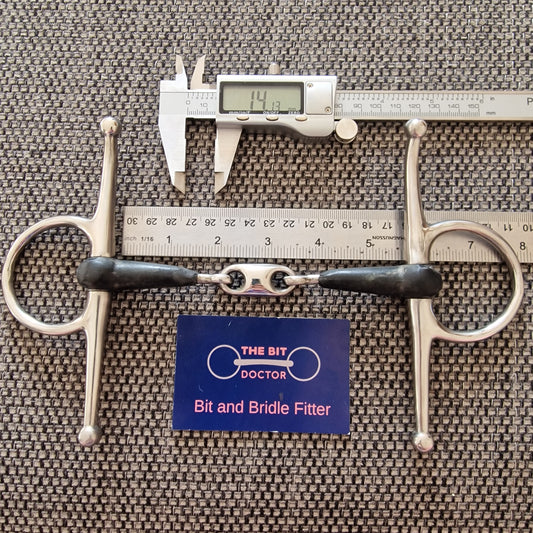 5.5" rubber lozenge full cheek snaffle Bit B1525