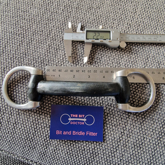 4.5" hard rubber mullen eggbutt snaffle bit B159