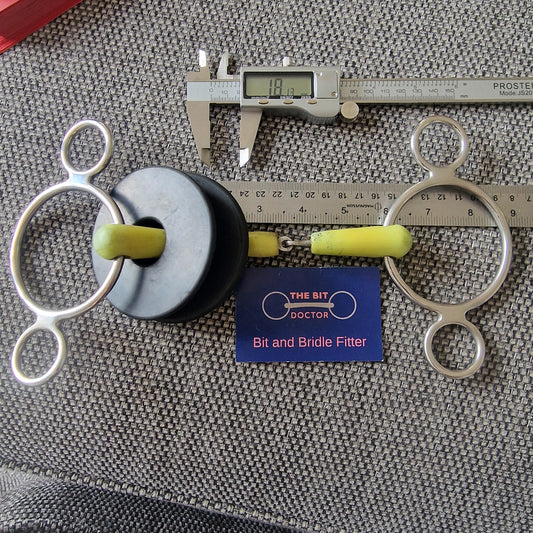 5.75" happy mouth style lozenge 2-ring universal gag bit B245