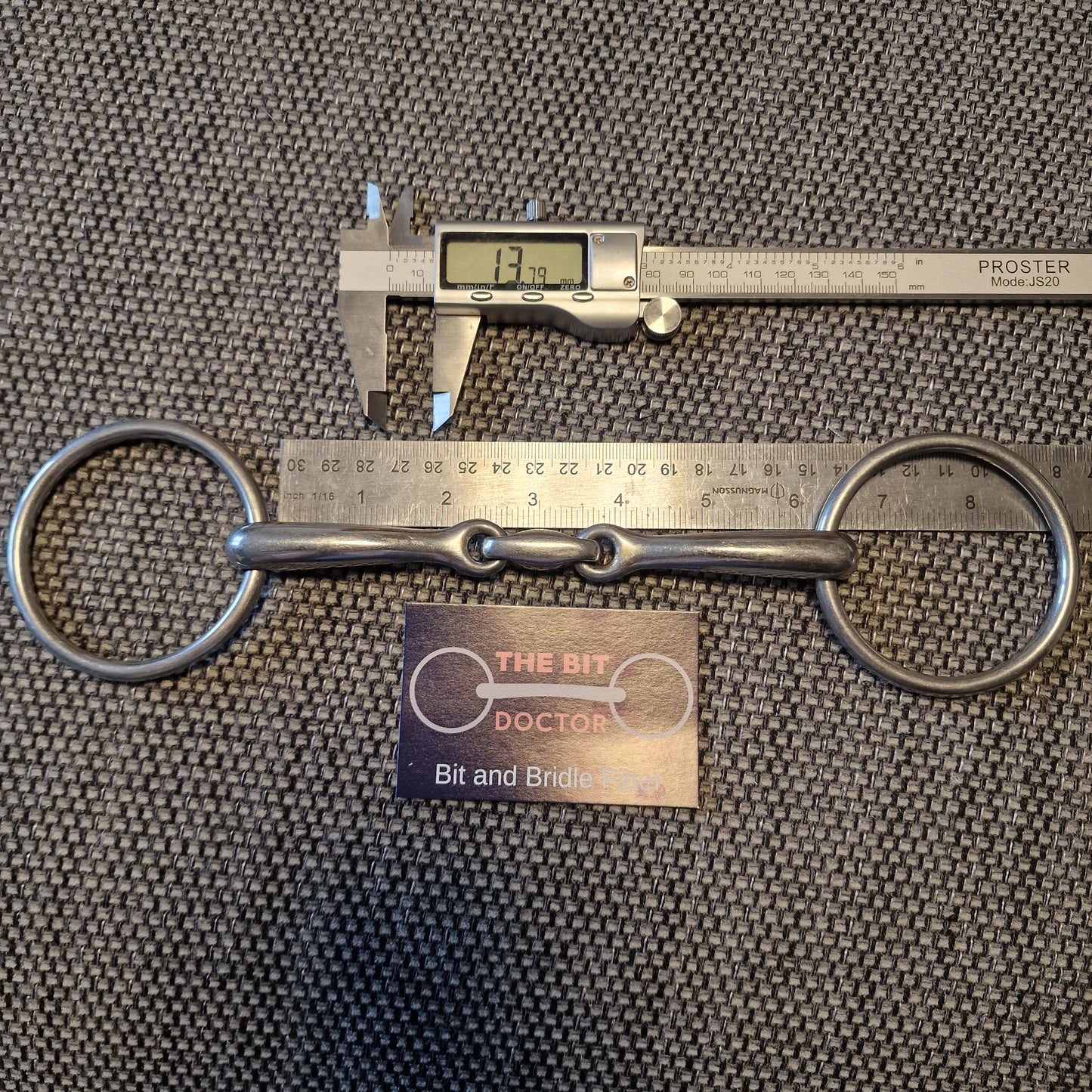 6" Loose Ring Lozenge Snaffle bit B420