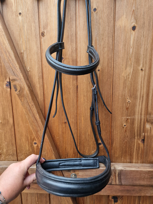 Full black Stubben cavesson Bridle A58