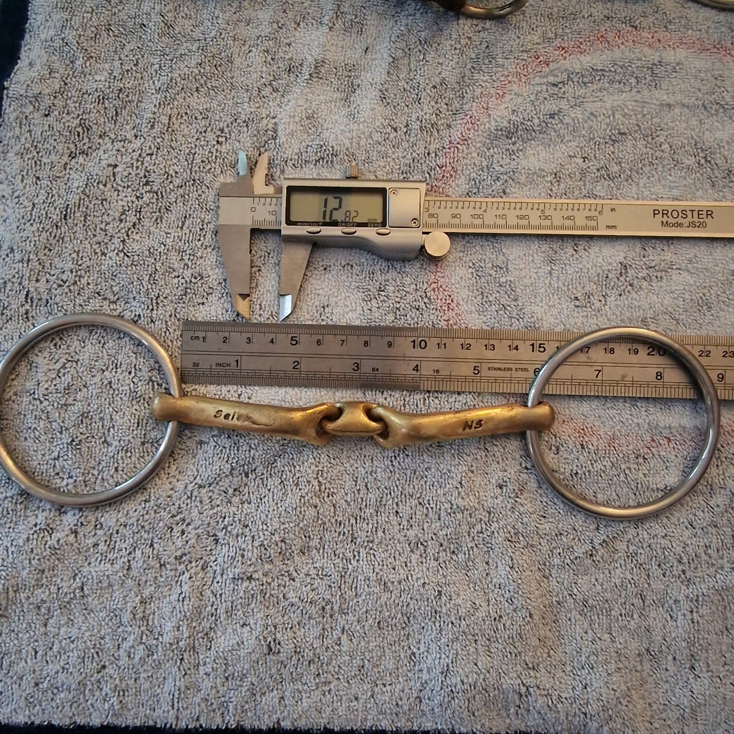 5.75" 12mm neue schule verbindend loose ring snaffle bit B43