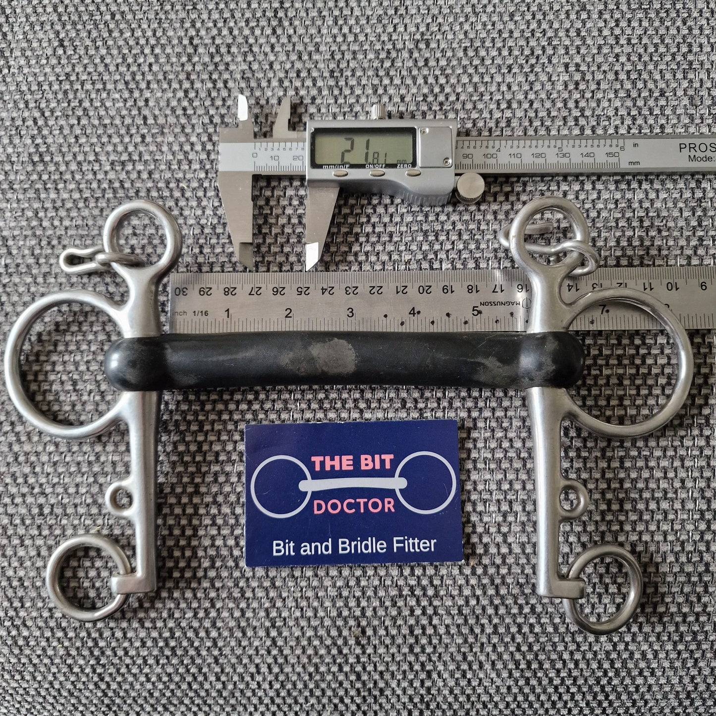 5.5" bendy rubber mullen pelham bit B190