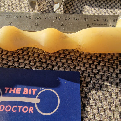 5.75" happy mouth mullen eggbutt snaffle Bit B1482