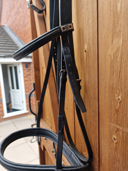 Full black Stubben cavesson Bridle A58