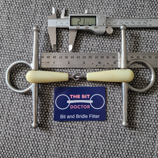 5.25" happy mouth jointed full cheek snaffle bit B350