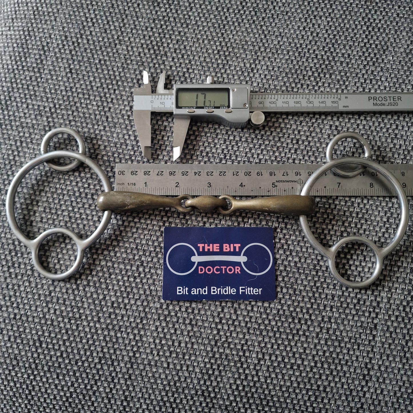 5.5" copper lozenge 2.5 ring universal gag bit B20