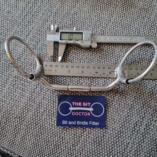 5.25" horsemanship saddery mullen barrel lip relief sleeved loose ring snaffle bit B590