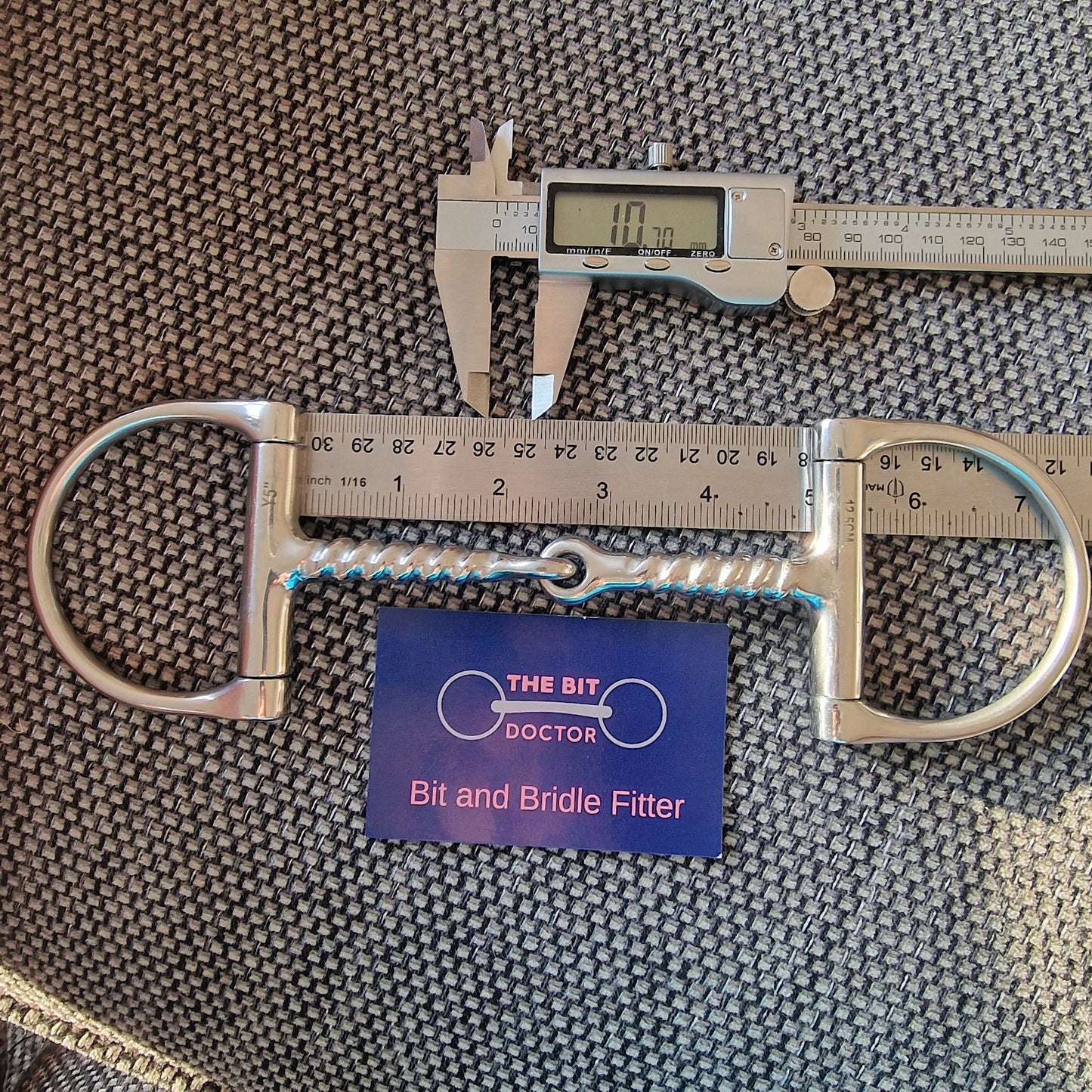 5" twisted d-ring snaffle Bit new B1342