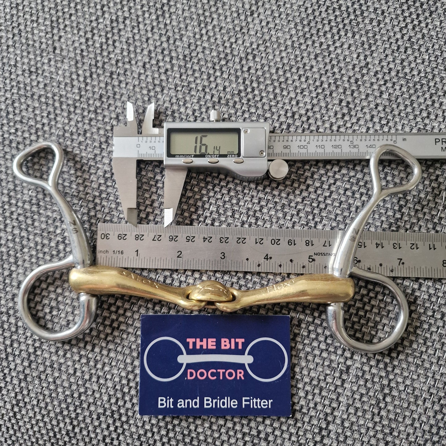 Medium turtle tactio 5" 5.25" 5.5" hanging cheek snaffle bit B657